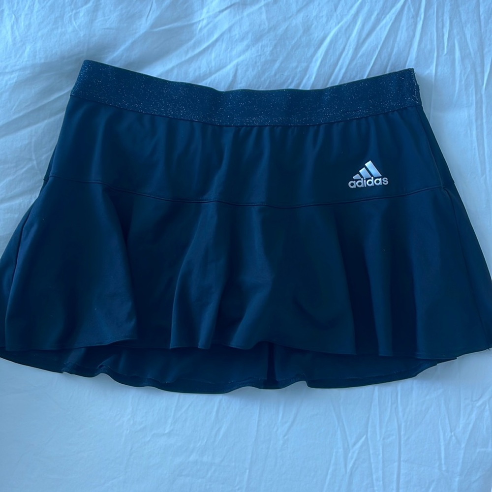 Adidas tennis skirt with sparkly band 🎾